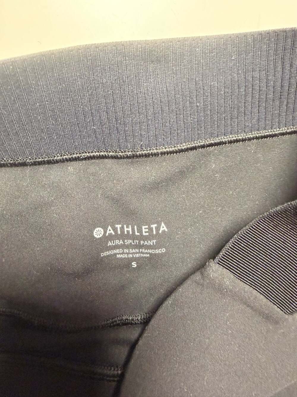 ‎Athleta - Picture 5 of 7